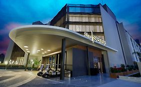 The Sense de Luxe Hotel - Side